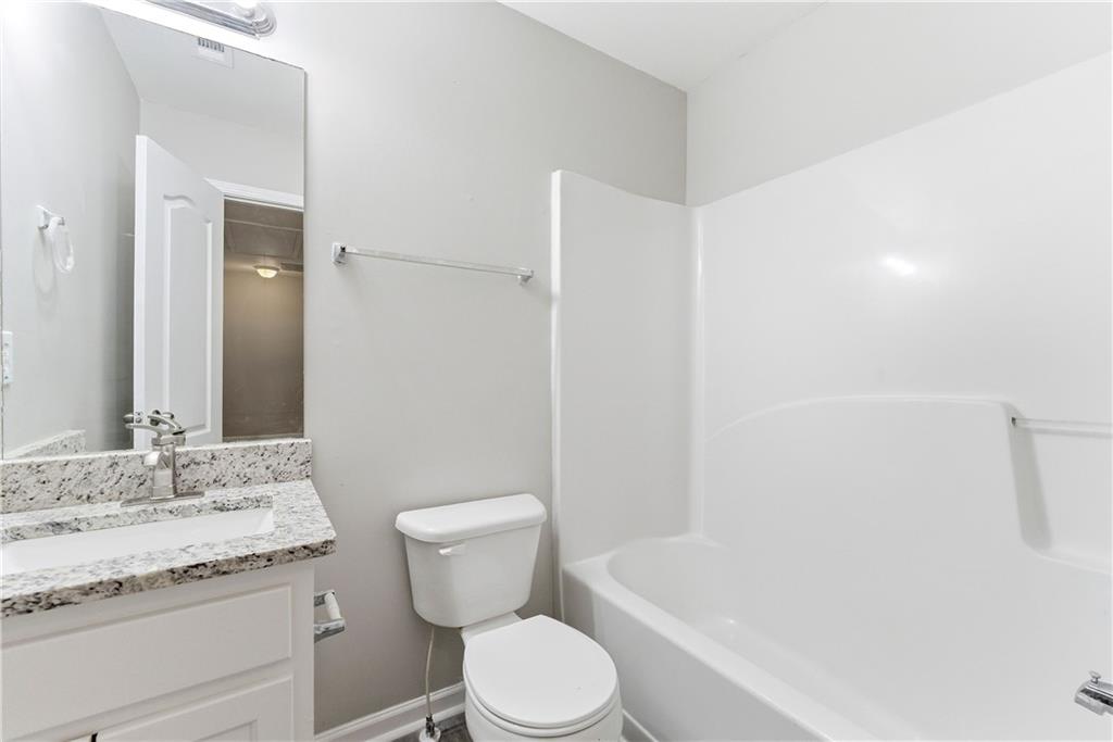 8662 Thomas Road Riverdale, GA 30274 - Photo 12 of 17