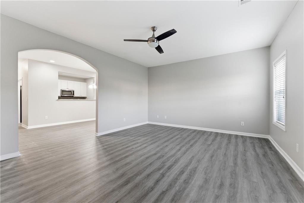 8662 Thomas Road Riverdale, GA 30274 - Photo 4 of 17