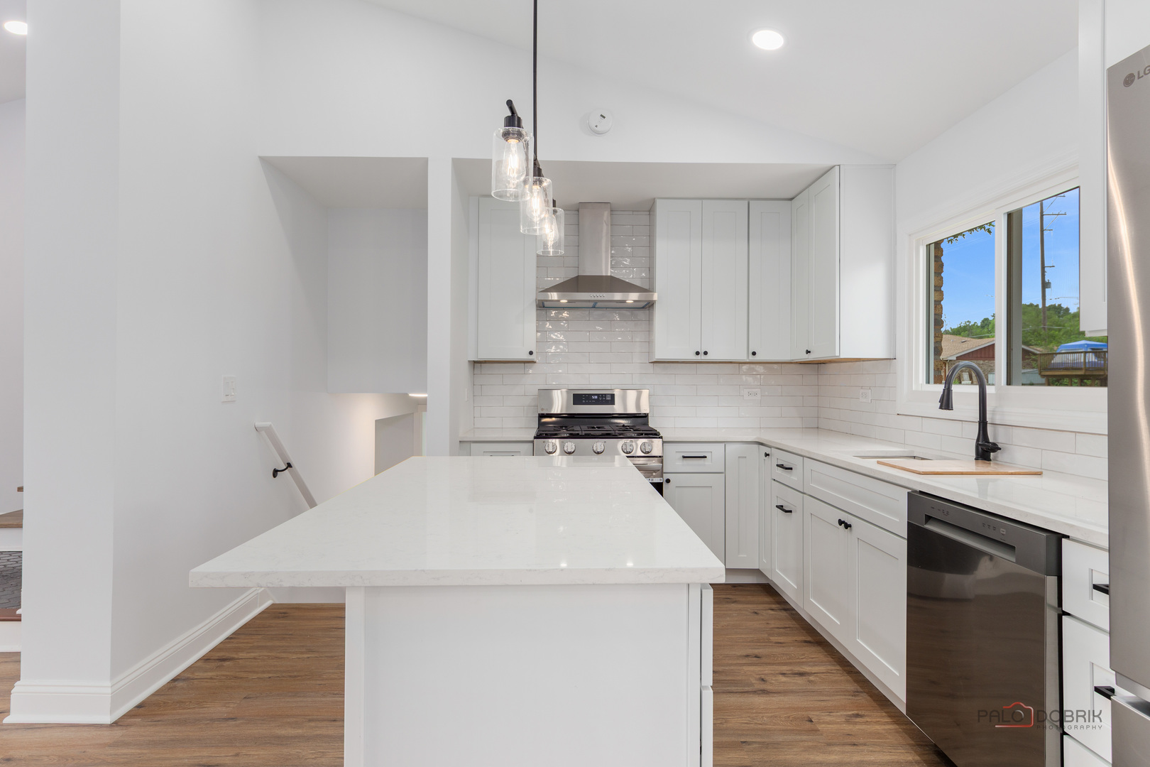 522 Castle Road Addison, IL 60101 - Photo 16 of 45