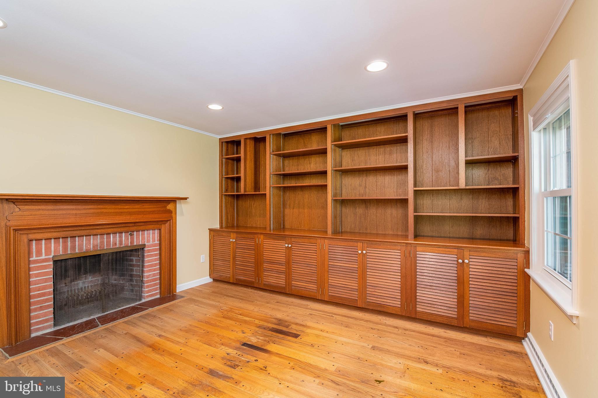 8 Hummingbird Road Reading, PA 19610 - Photo 13 of 35 First Floor Office/Den