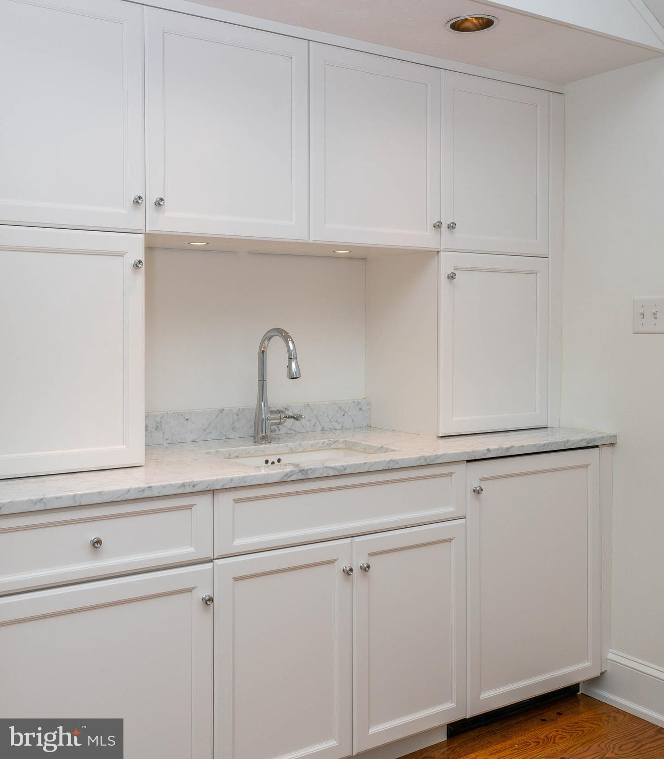 8 Hummingbird Road Reading, PA 19610 - Photo 16 of 35 Kitchenette with refrigerator in Master Suite