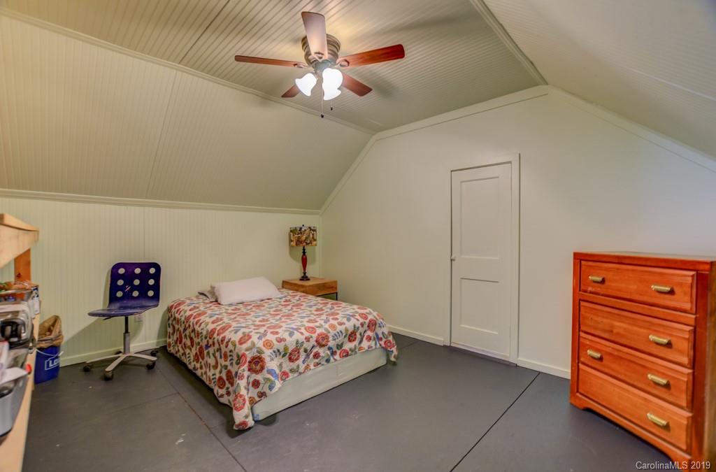 26 Bee Tree Church Road Swannanoa, NC 28778 - Photo 14 of 48 Gallery Image 14