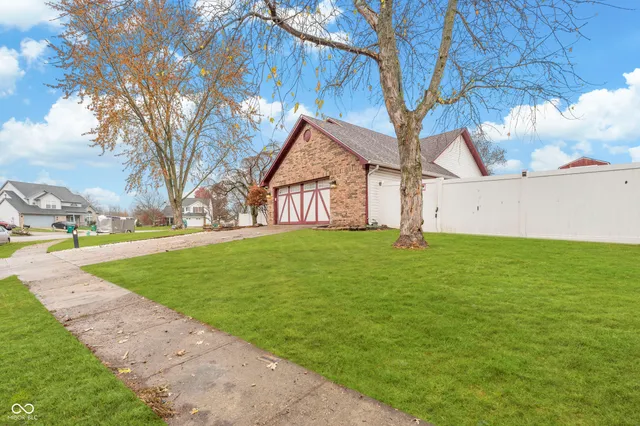 $335,000 | 7674 Doone Valley Court, Avon, IN 46123