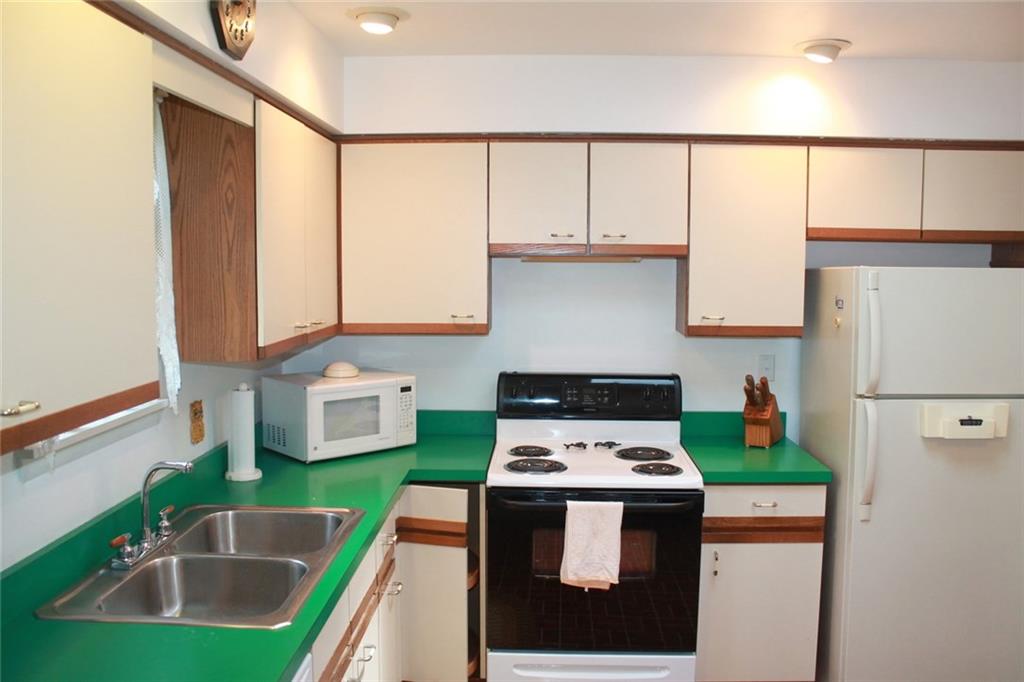 1901 Freeport Road Natrona Heights, PA 15065 - Photo 3 of 17