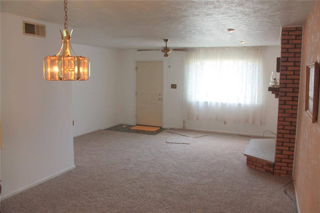 1901 Freeport Road Natrona Heights, PA 15065 - Photo 6 of 17