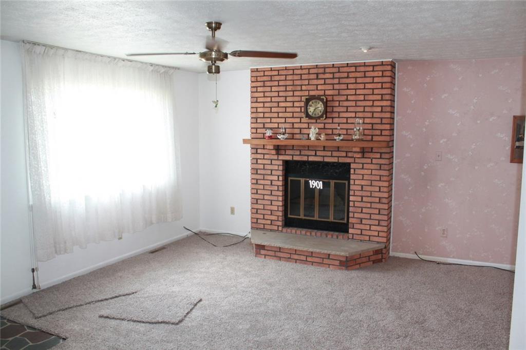 1901 Freeport Road Natrona Heights, PA 15065 - Photo 7 of 17