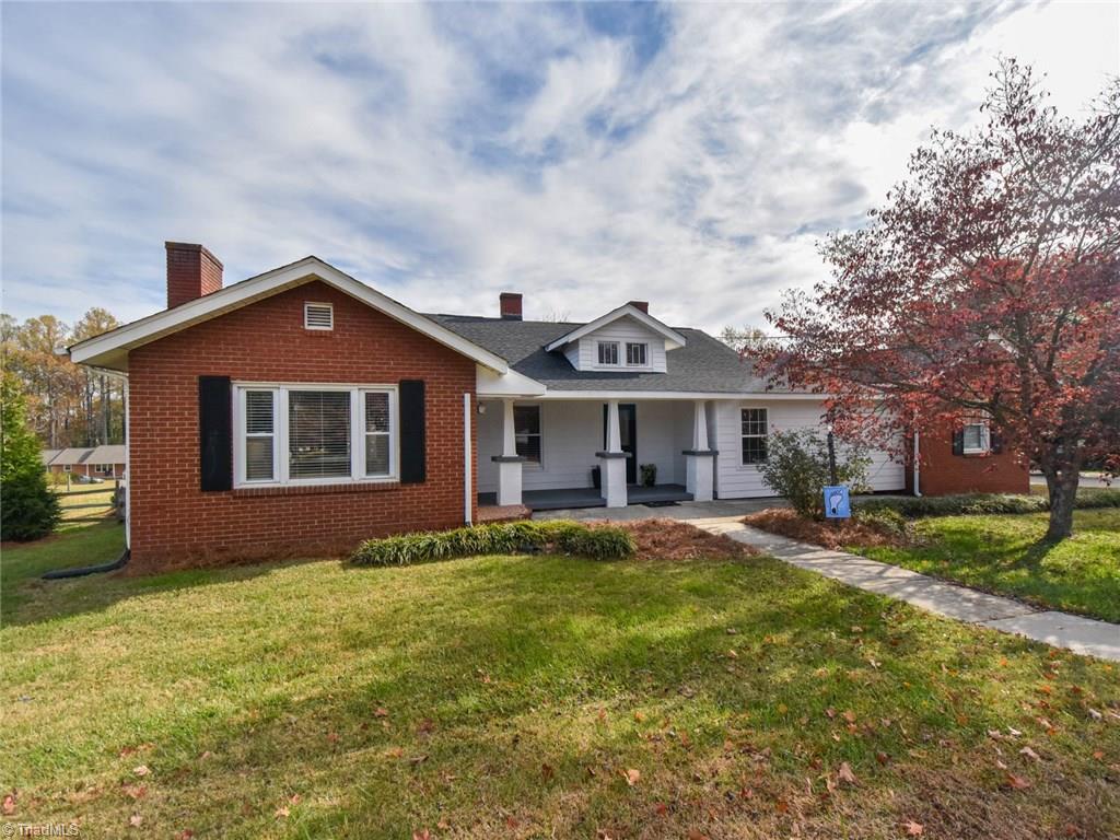 2759 Darrow Road Walkertown, NC 27051 - Photo 1 of 24 Gallery Image 1