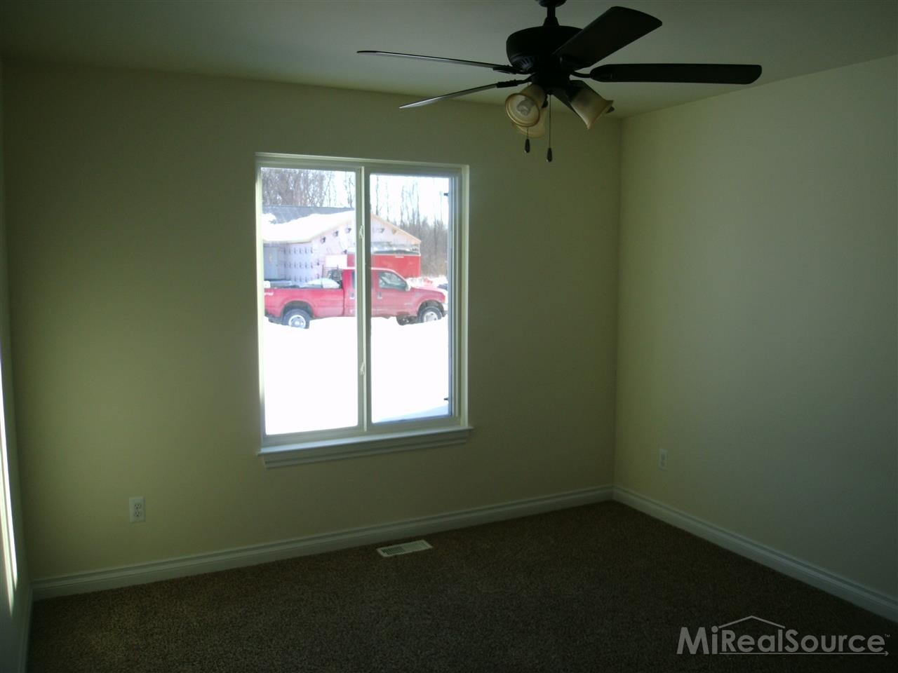 9530 Amy Road Algonac, MI 48001 - Photo 7 of 16 31192256-6.JPG