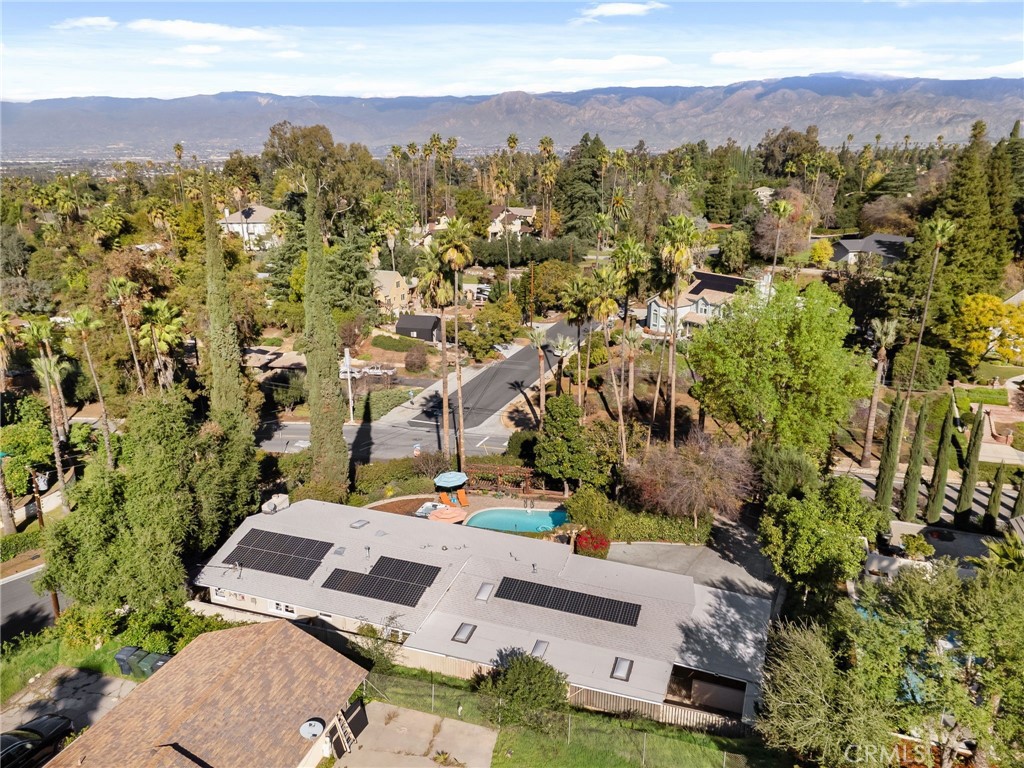 1400 Elizabeth Street Redlands, CA 92373 - Photo 45 of 50 Owned Solar Panels!