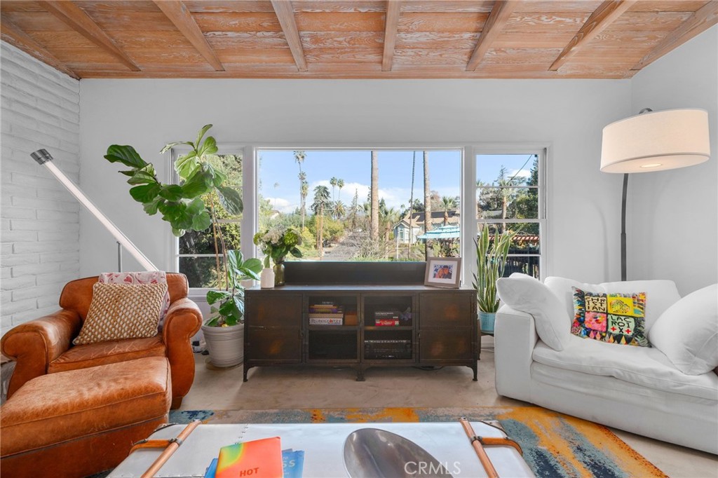 1400 Elizabeth Street Redlands, CA 92373 - Photo 8 of 50 Living Room with Stunning Views!
