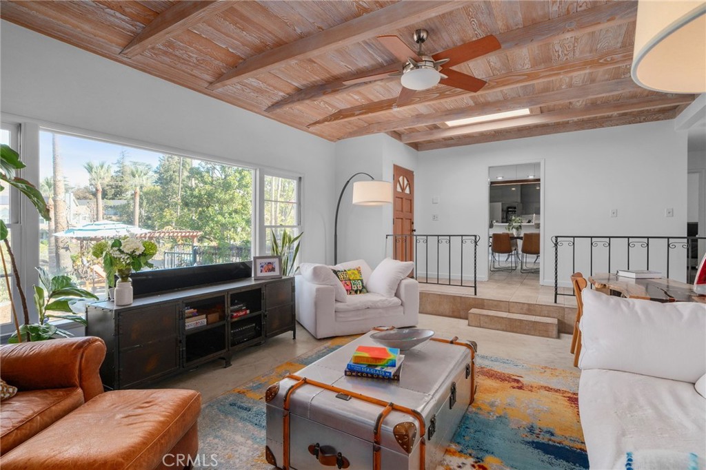 1400 Elizabeth Street Redlands, CA 92373 - Photo 9 of 50 Living Room with Stunning Views!