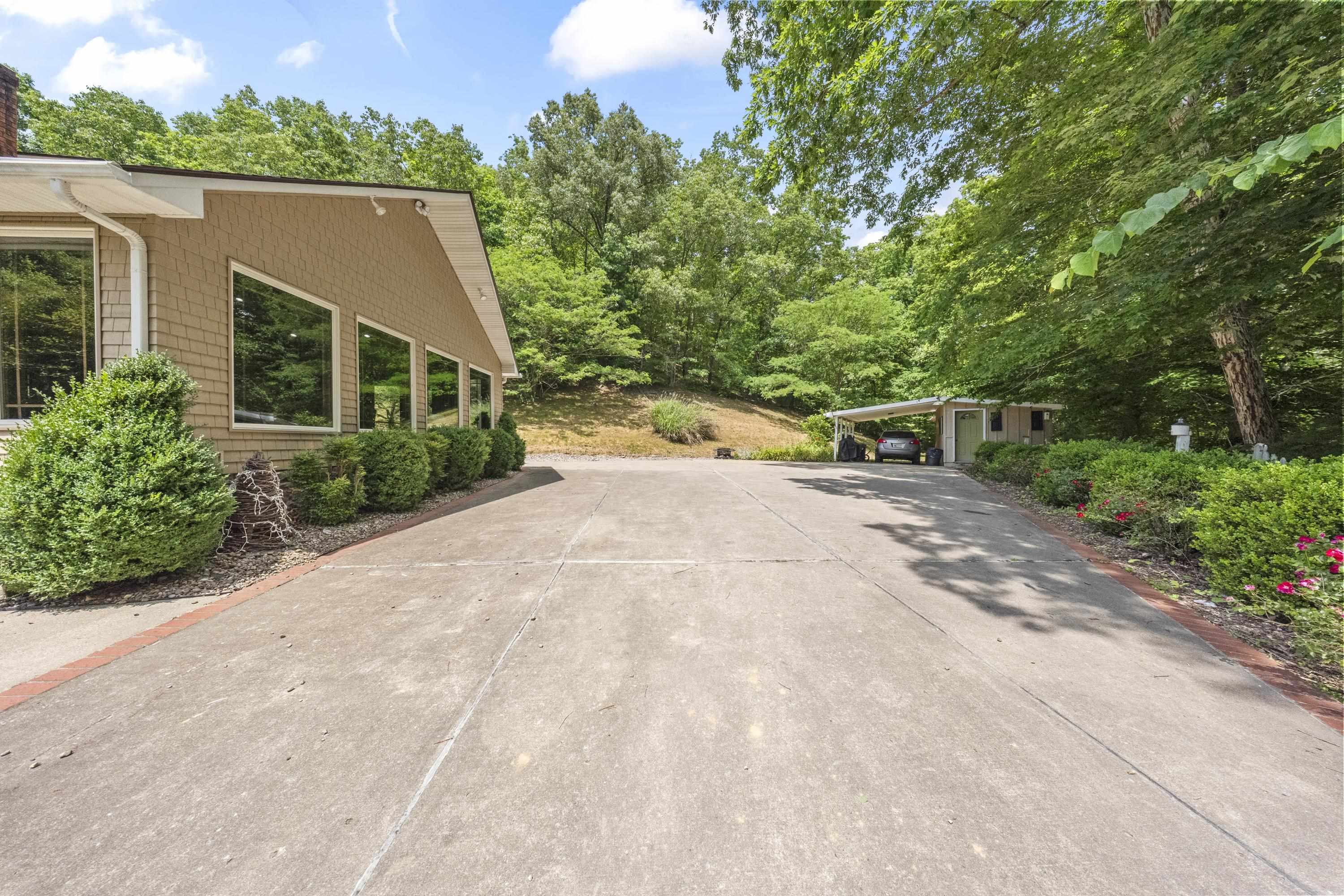 941 Tark Hill Road Grayson, KY 41143 - Photo 2 of 50