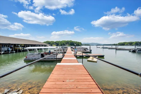 $149,500 | 1273 Graves Harbor Trail, Unit 3203, Huddleston, VA 24104