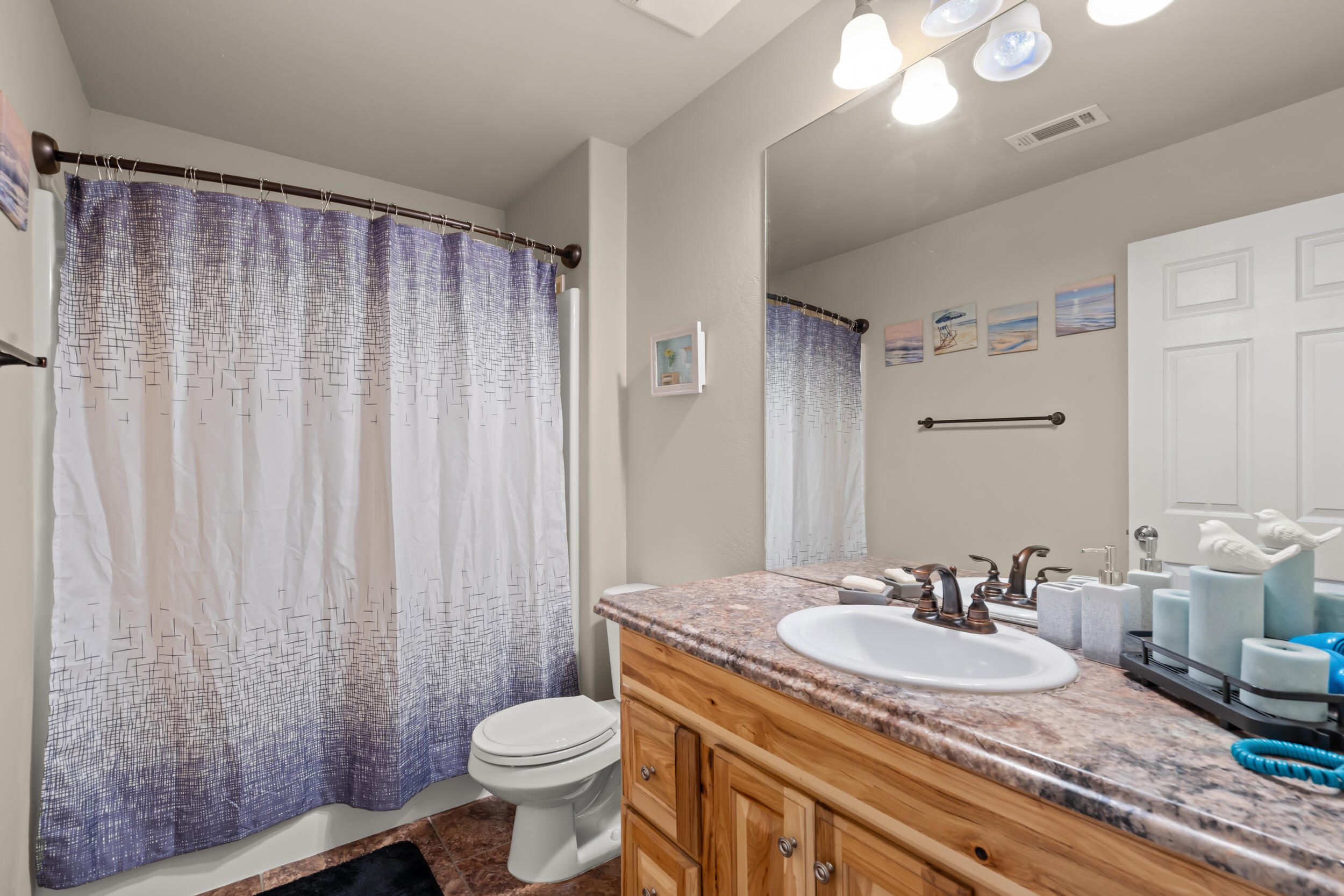 628 Barton Road Eagle Point, OR 97524 - Photo 18 of 37 628 barton rd, eagle point-24