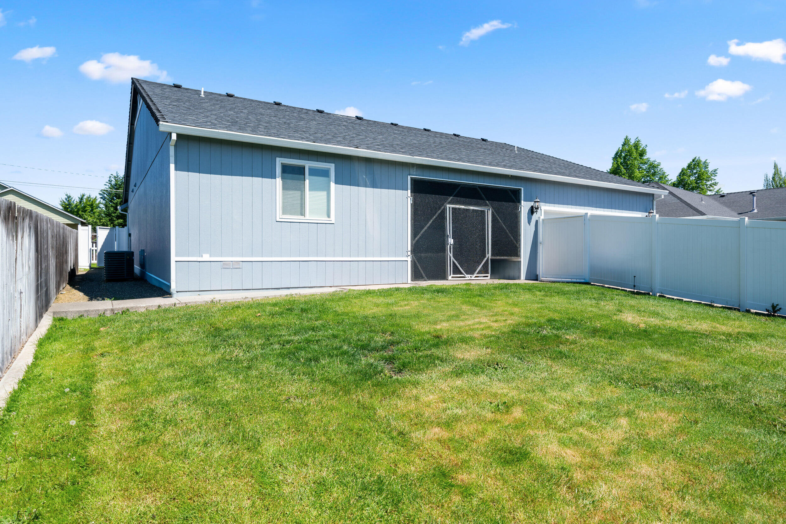 628 Barton Road Eagle Point, OR 97524 - Photo 26 of 37 7_628 barton rd-07