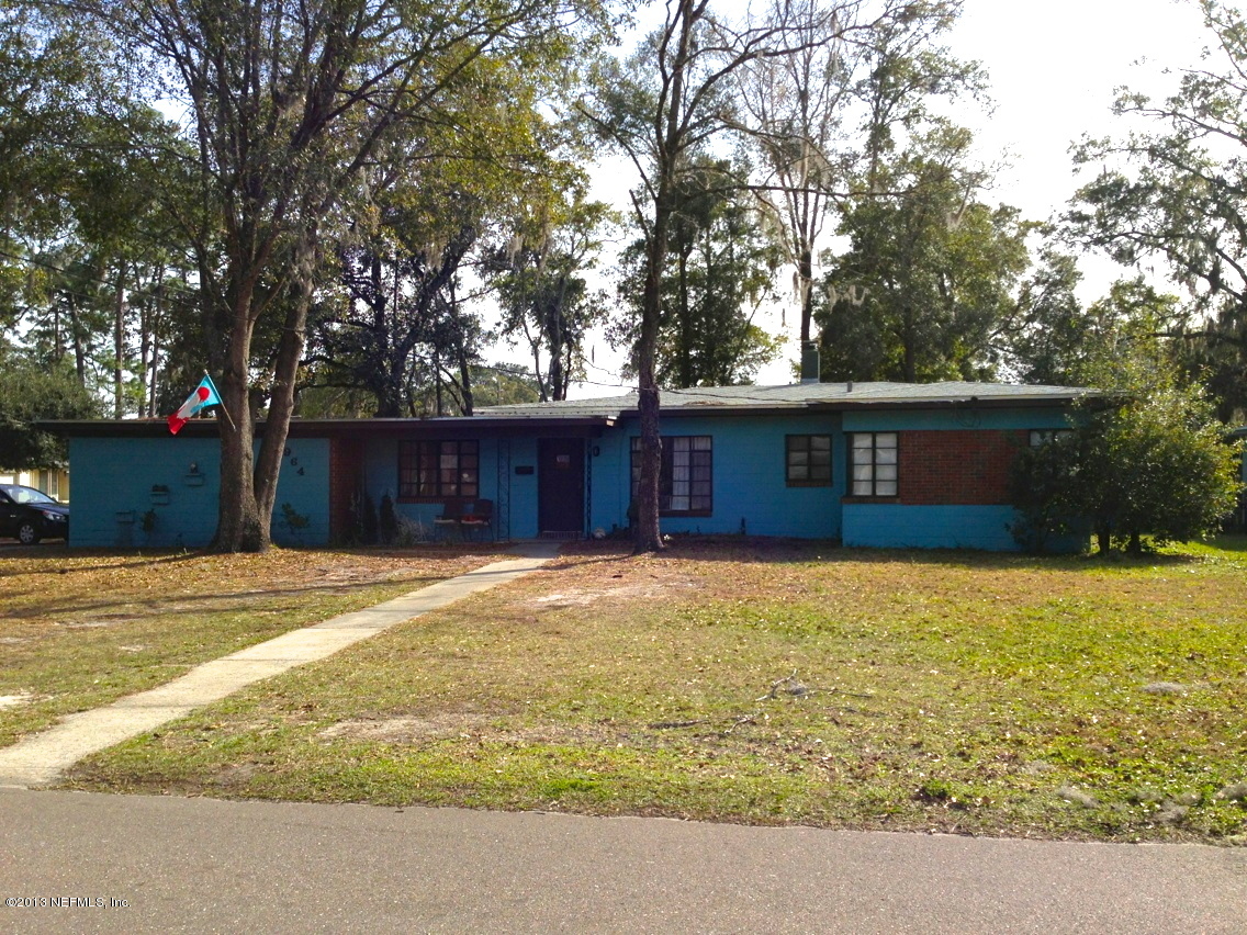 964 Wren Road Jacksonville, FL 32216 - Photo 3 of 22 Front of home from street