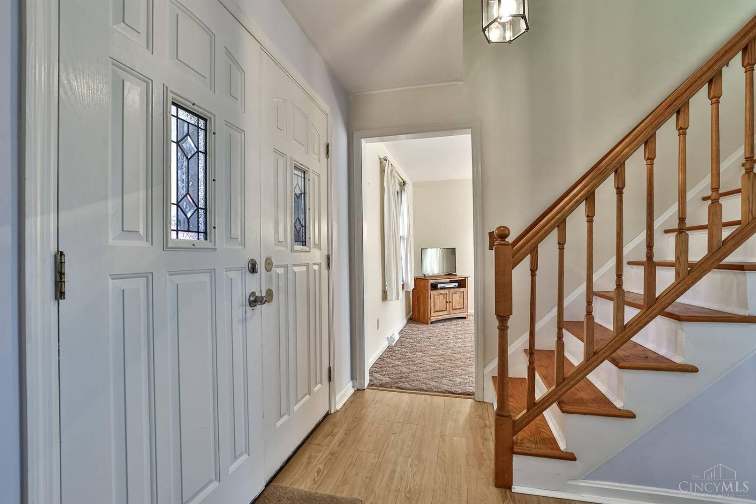 10132 Winstead Lane Cincinnati, OH 45231 - Photo 5 of 39 Gallery Image 5