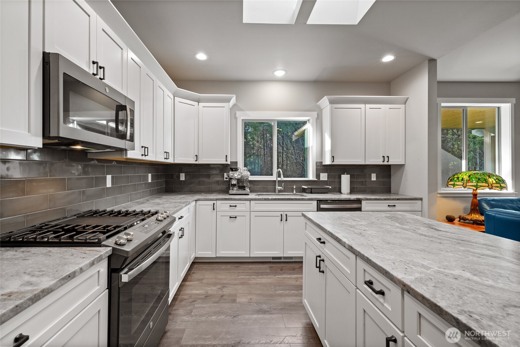 6935 Steamboat Island Road Northwest Olympia, WA 98502 - Photo 14 of 40