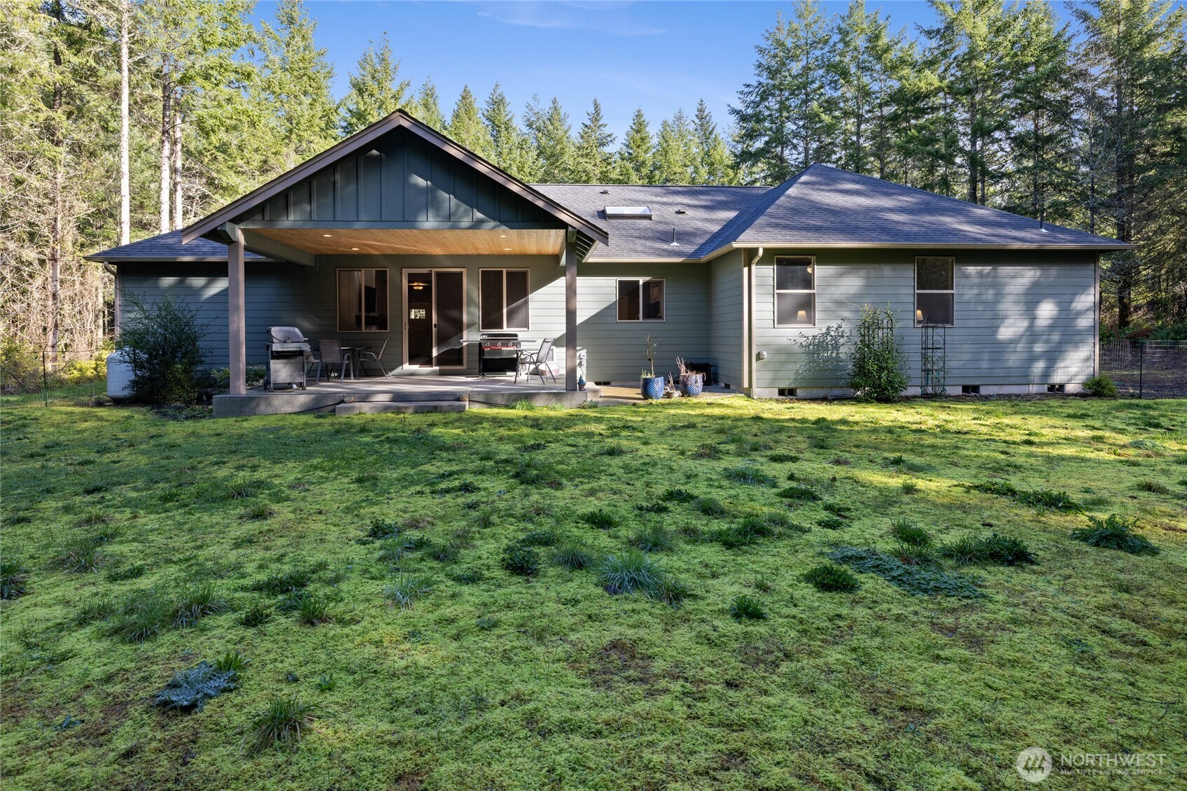 6935 Steamboat Island Road Northwest Olympia, WA 98502 - Photo 32 of 40