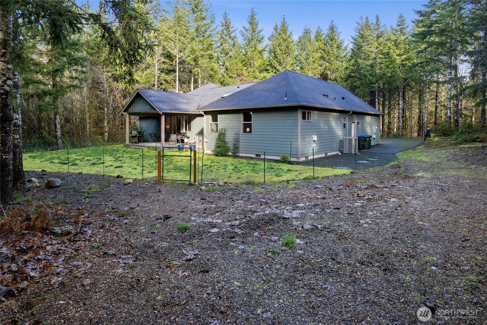 6935 Steamboat Island Road Northwest Olympia, WA 98502 - Photo 35 of 40