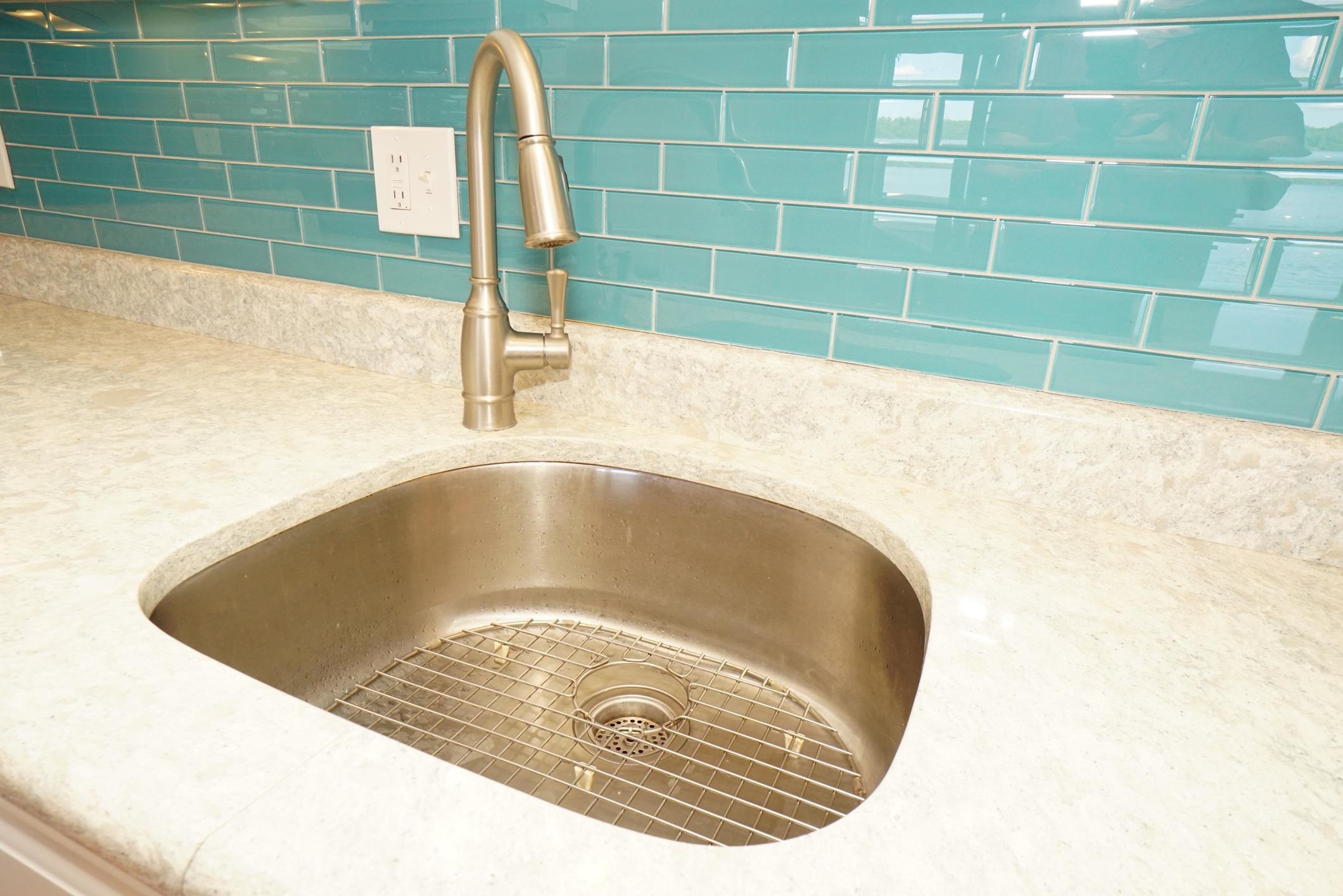 117 C Chases Grove Road Derry, NH 03038 - Photo 9 of 35