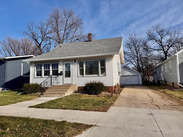 $138,700 | 315 South 1st Street, Marshall, MN 56258
