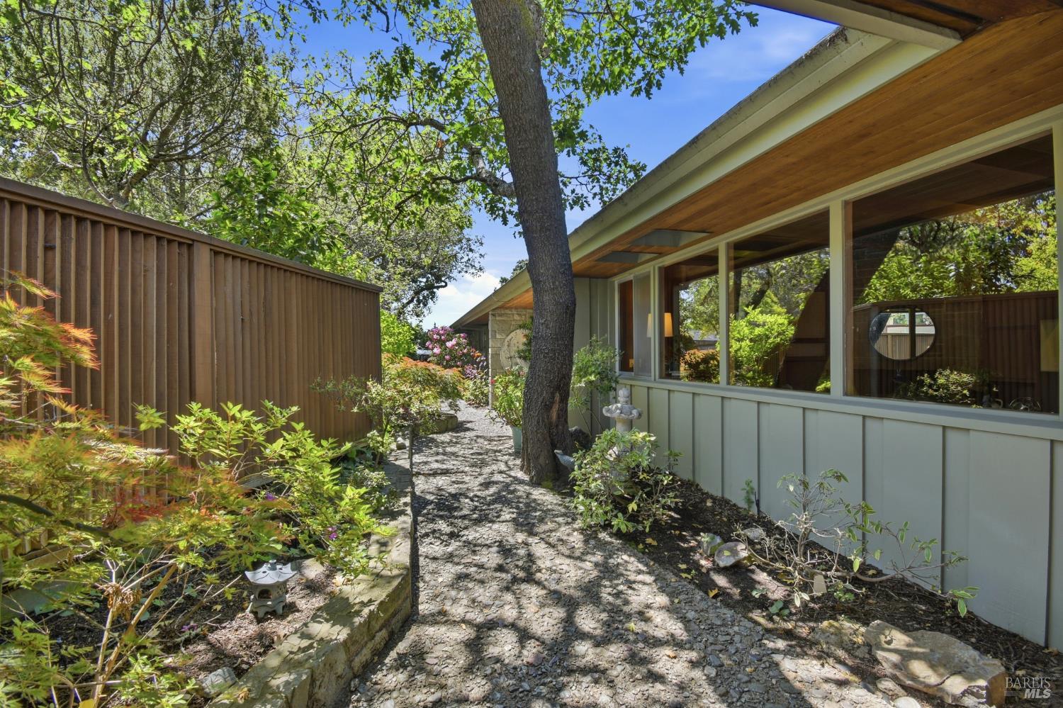 2348 Sycamore Avenue Santa Rosa, CA 95404 - Photo 8 of 53
