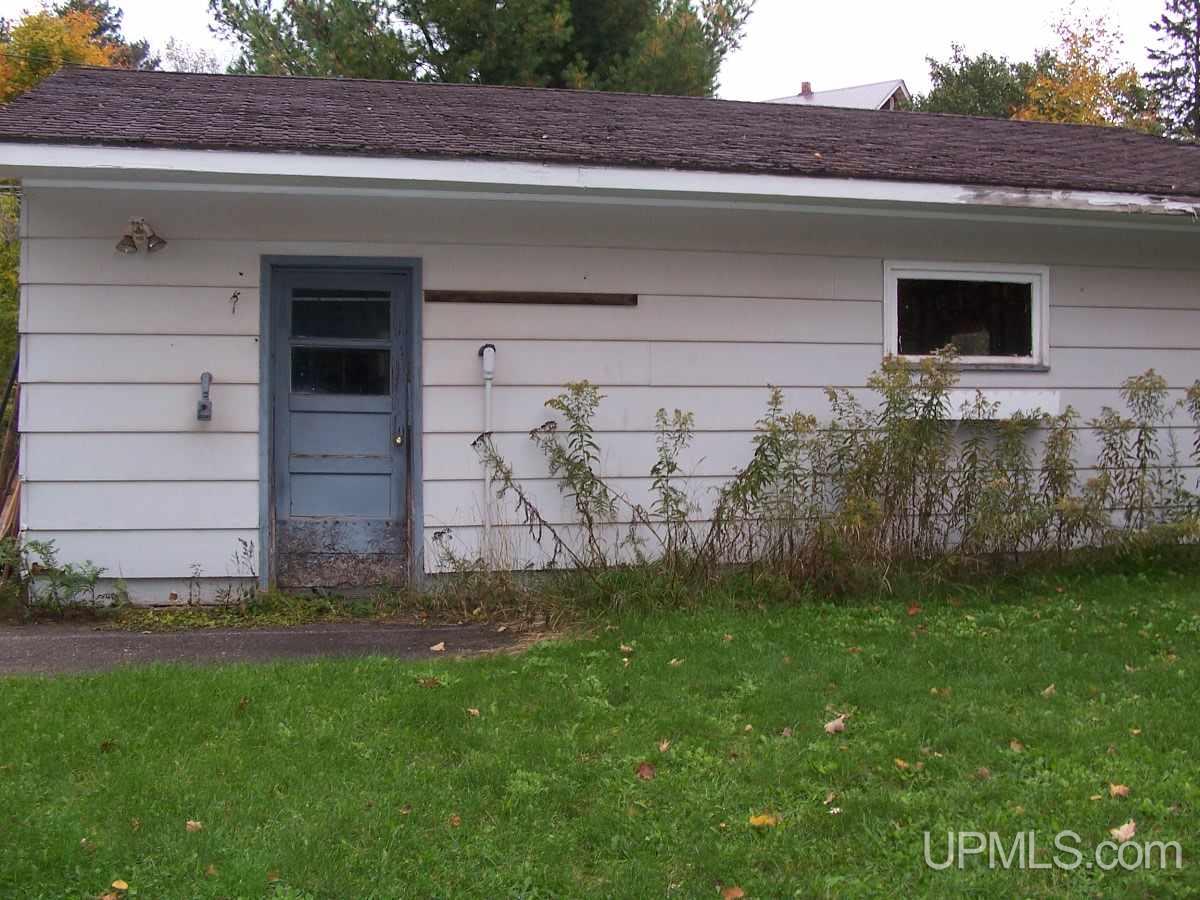 118 North Davis Street Ishpeming, MI 49849 - Photo 4 of 34 Gallery Image 4