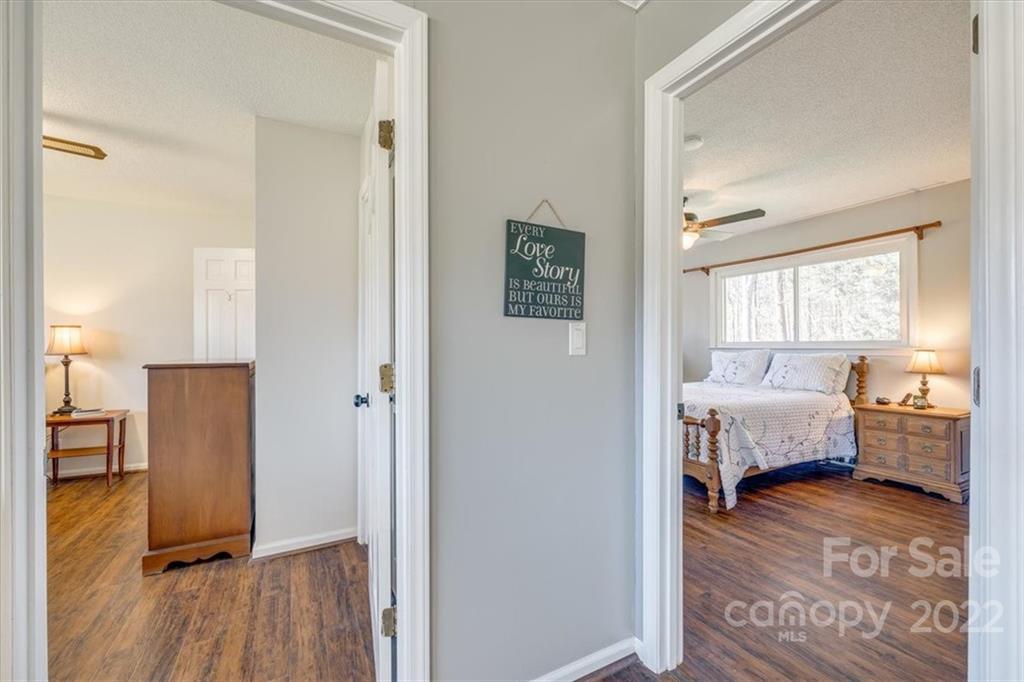 745 Stateline Road Lake Wylie, SC 29710 - Photo 11 of 38 Gallery Image 11