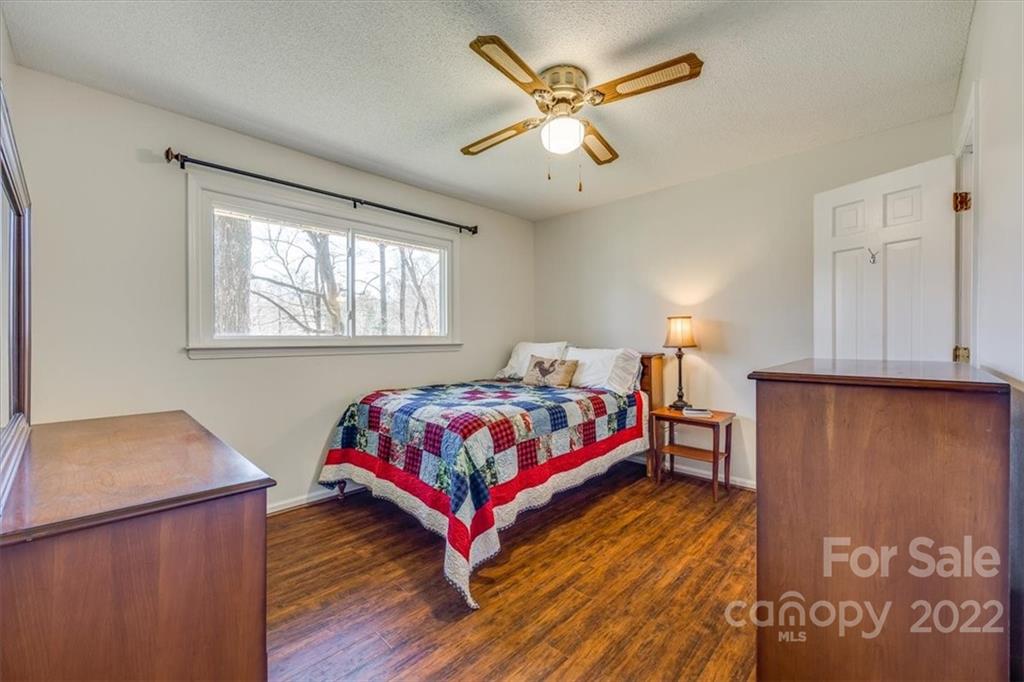 745 Stateline Road Lake Wylie, SC 29710 - Photo 12 of 38 Gallery Image 12