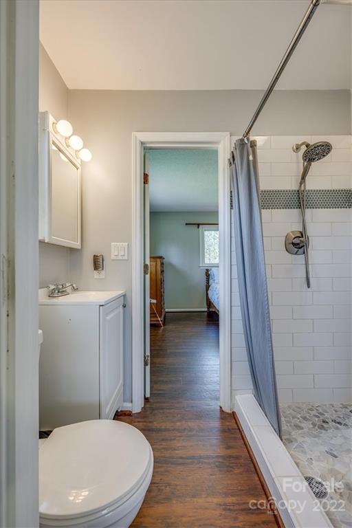 745 Stateline Road Lake Wylie, SC 29710 - Photo 14 of 38 Gallery Image 14