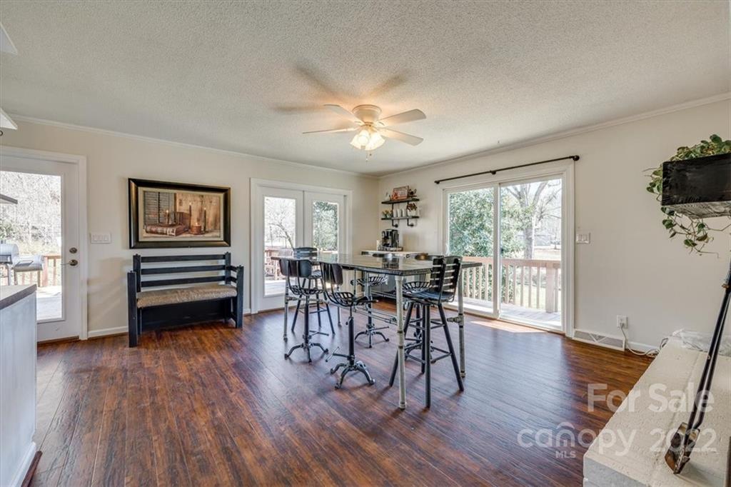 745 Stateline Road Lake Wylie, SC 29710 - Photo 19 of 38 Gallery Image 19