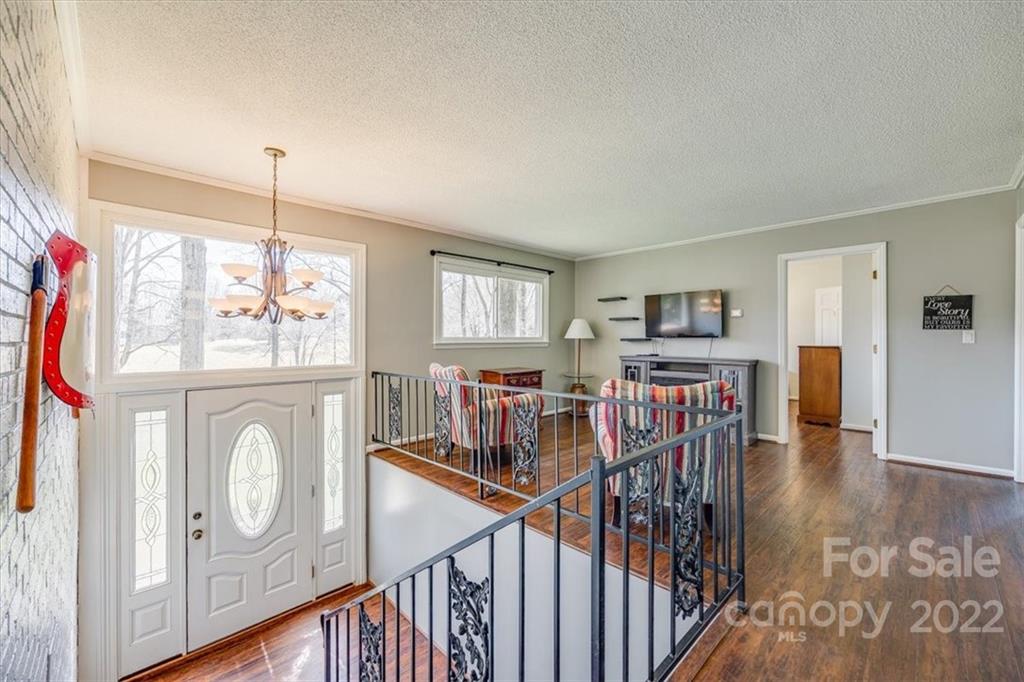 745 Stateline Road Lake Wylie, SC 29710 - Photo 7 of 38 Gallery Image 7