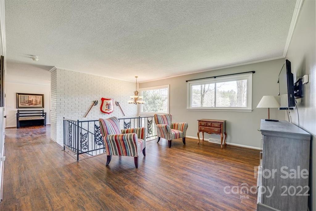 745 Stateline Road Lake Wylie, SC 29710 - Photo 8 of 38 Gallery Image 8