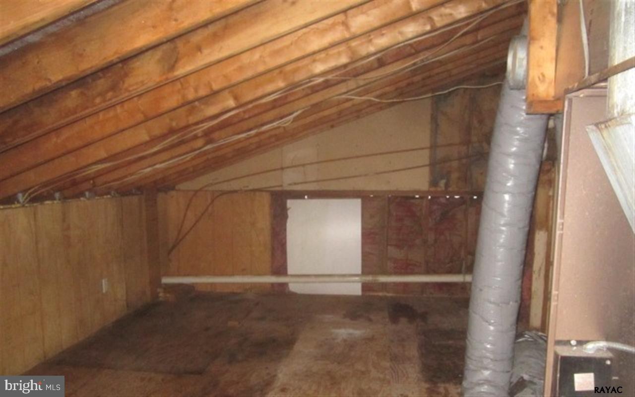 725 East Butter Road York, PA 17406 - Photo 14 of 14