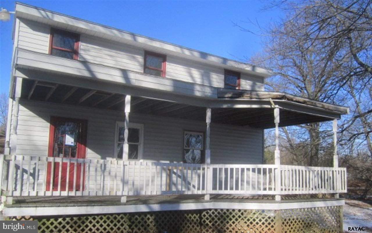 725 East Butter Road York, PA 17406 - Photo 2 of 14