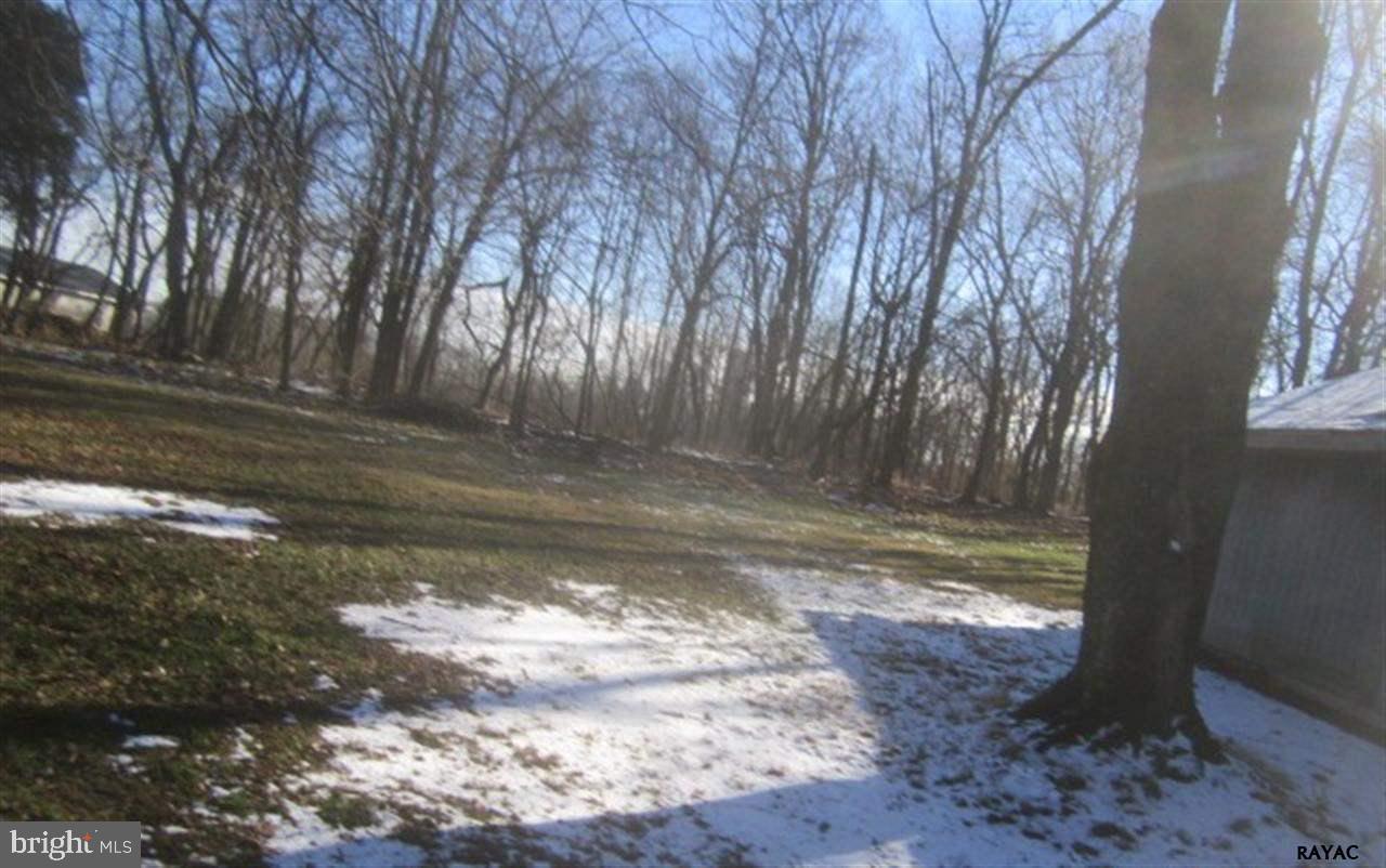 725 East Butter Road York, PA 17406 - Photo 3 of 14