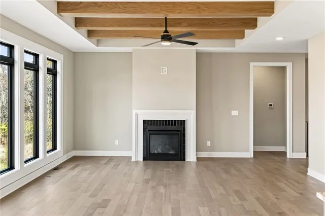 $699,999 | 7620 North Booth Avenue, Kansas City, MO 64138