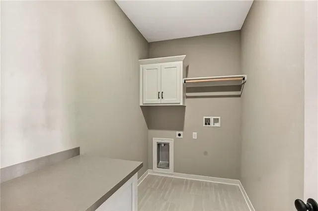 $699,999 | 7620 North Booth Avenue, Kansas City, MO 64138