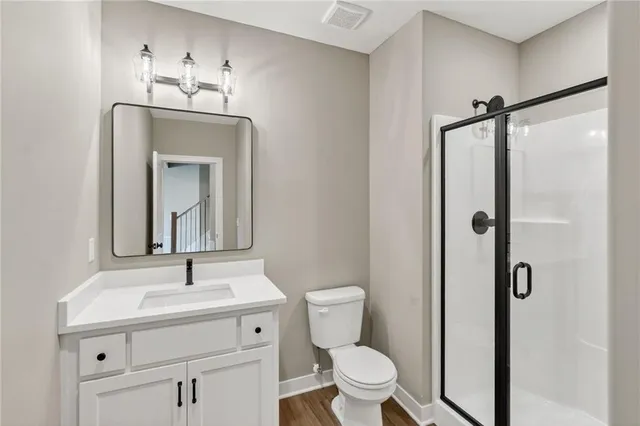 $699,999 | 7620 North Booth Avenue, Kansas City, MO 64138