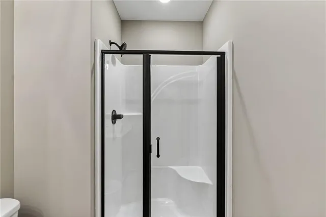 $699,999 | 7620 North Booth Avenue, Kansas City, MO 64138