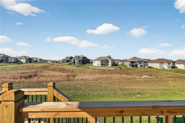 $699,999 | 7620 North Booth Avenue, Kansas City, MO 64138