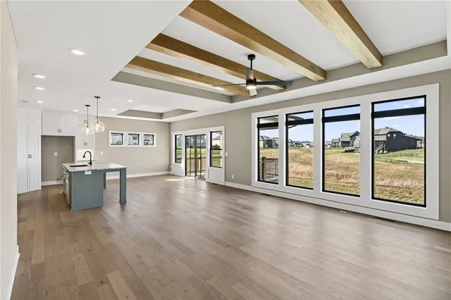 $699,999 | 7620 North Booth Avenue, Kansas City, MO 64138