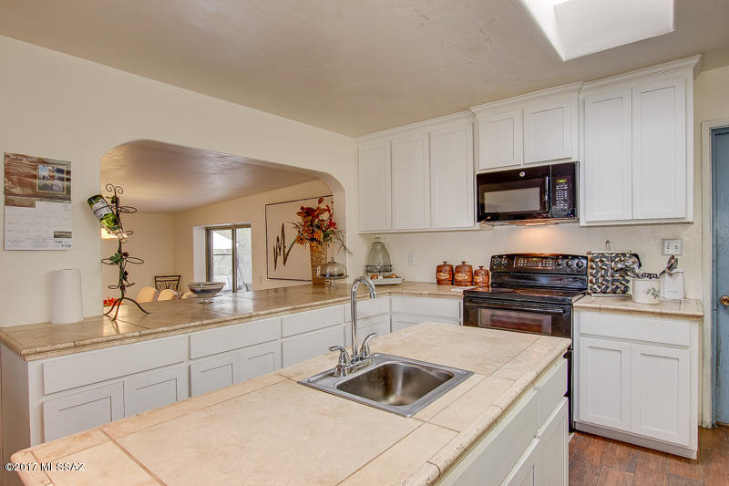 4444 South Mission Road Tucson, AZ 85746 - Photo 1 of 35 Gallery Image 1