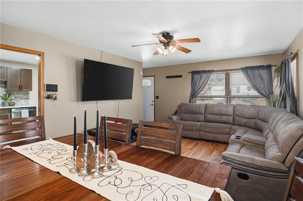 2406 Edmond Street St. Joseph, MO 64501 - Photo 3 of 19