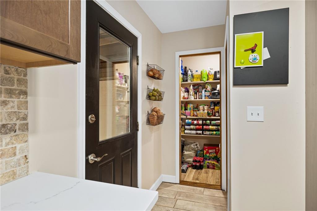 2406 Edmond Street St. Joseph, MO 64501 - Photo 6 of 19