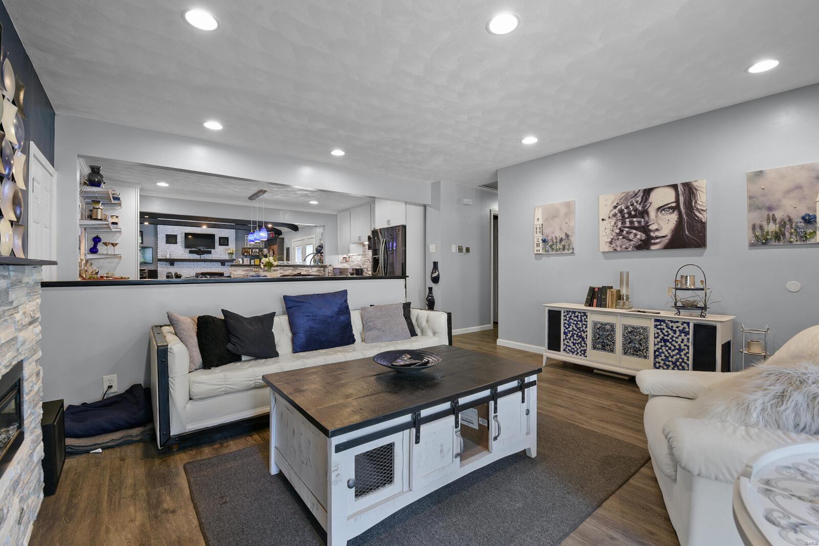 420 Lindy Boulevard Manchester, MO 63021 - Photo 4 of 27