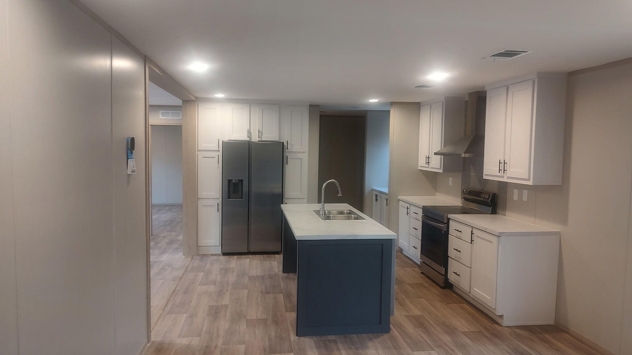 1069 Wild Rose Court Manning, SC 29102 - Photo 4 of 13 kitchen