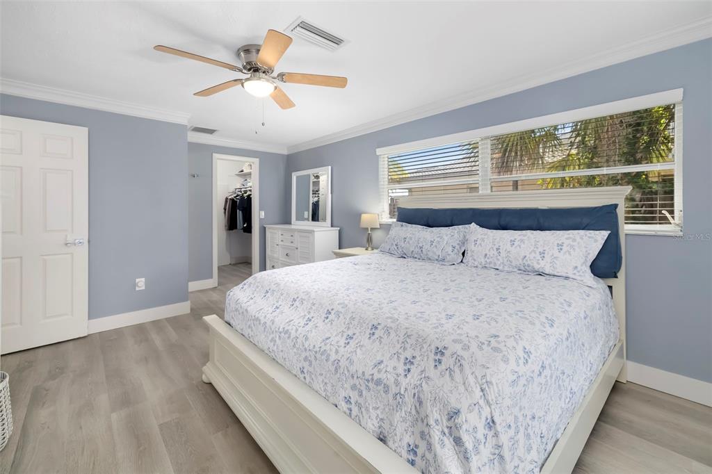 3304 Springmill Circle Sarasota, FL 34239 - Photo 20 of 79 Gallery Image 20