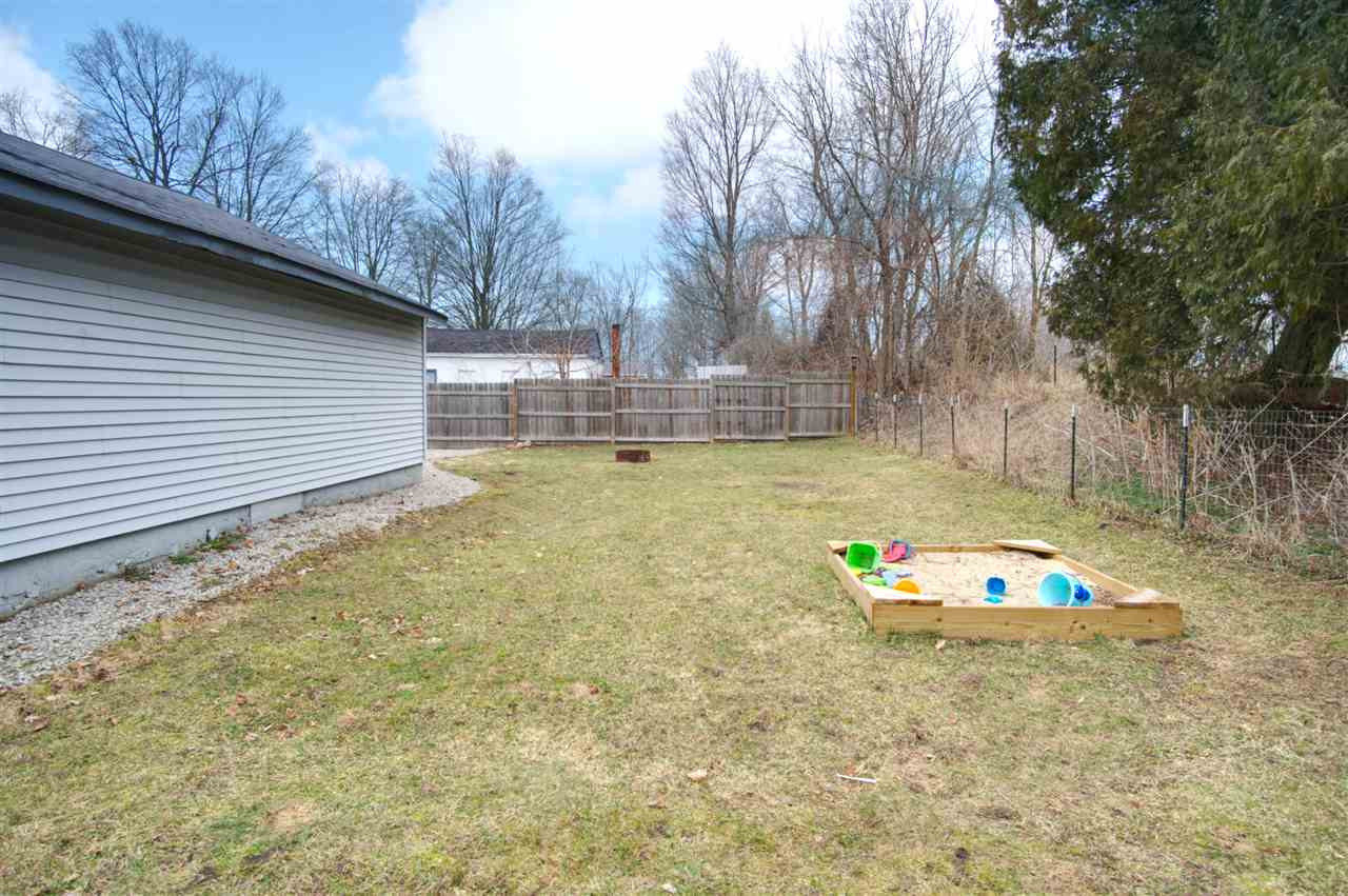 122 Monroe Street Springport, MI 49284 - Photo 4 of 27 Photo 4